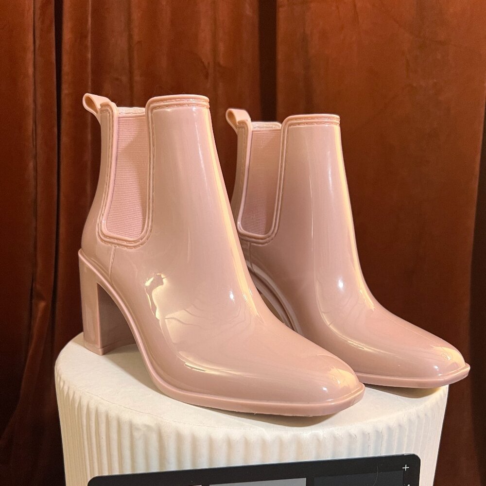 Jeffrey Campbell Patent Leather Chunky Low Heel Chelsea Blush Pink Rain Boots